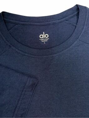Alo Shirt Mens Large Navy Blue Vapor Crewneck Short Sleeve Athletic Performance